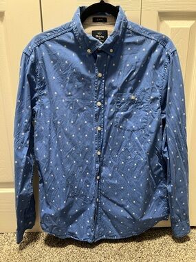 Artistry in Motion Blue Button-Down w/ Rocket Ships & Astronaut helmets
